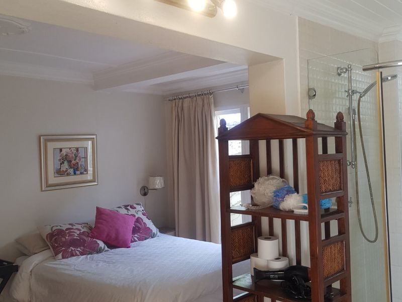 Beautiful Cosy 1x bed 1x bath Spacious  Fully Furnished Garden Cottage with Breath taking Garden Views-All inclusive-Corporate Rental/Professional  - Photo 9