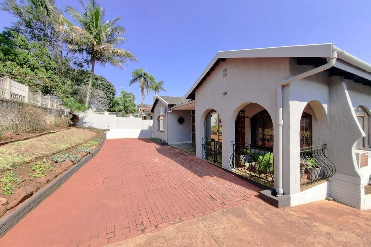 Exquisite Family Residence in Stanger Manor, Stanger, KZN - Photo 2