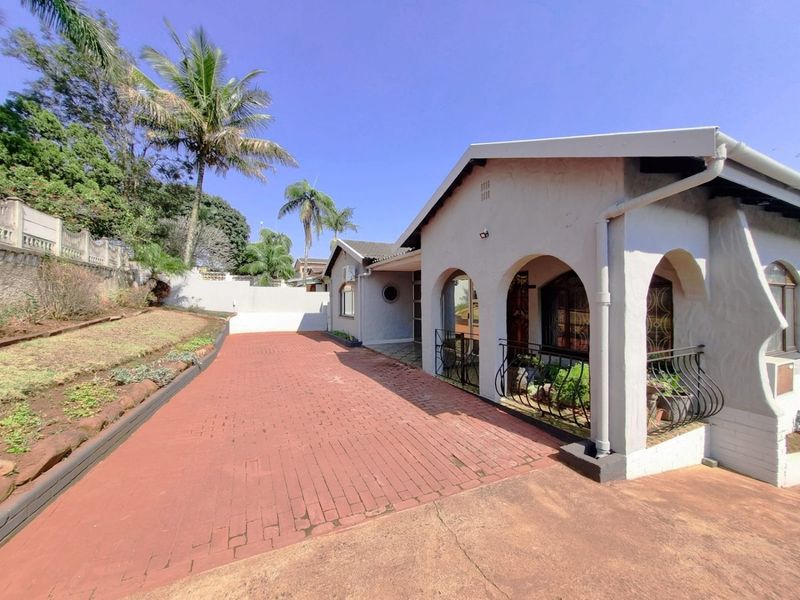Exquisite Family Residence in Stanger Manor, Stanger, KZN - Photo 2
