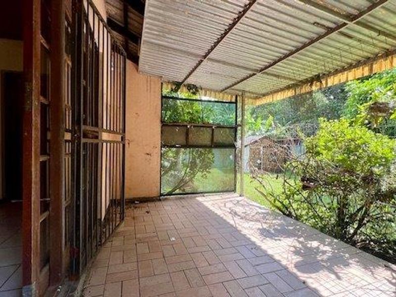 Great Value Three-Bedroom Family Home! - Photo 8