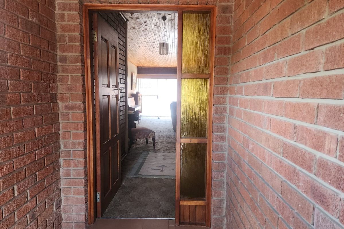 Charming Townhouse available for Viewing in Standerton  - Photo 5