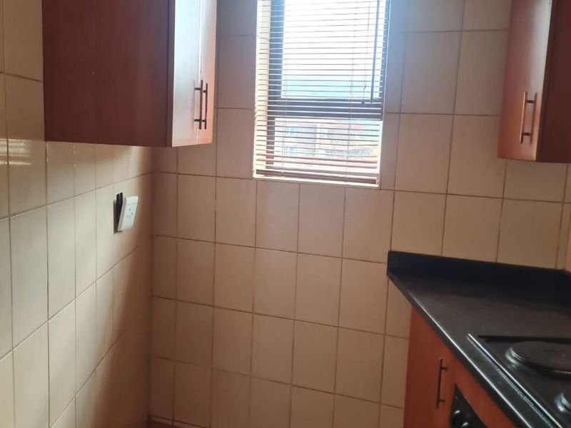 Affordable Apartment in the CBD of Lenasia - Photo 2