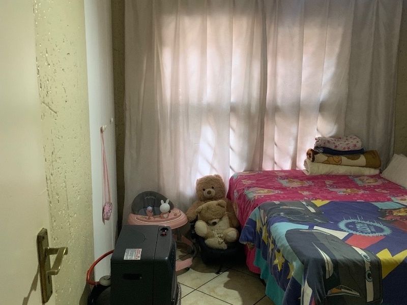 Stylish Ground floor 2 Bedroom Apartment for Sale in Palm Springs Complex.  - Photo 5