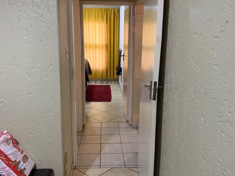 Stylish Ground floor 2 Bedroom Apartment for Sale in Palm Springs Complex.  - Photo 7