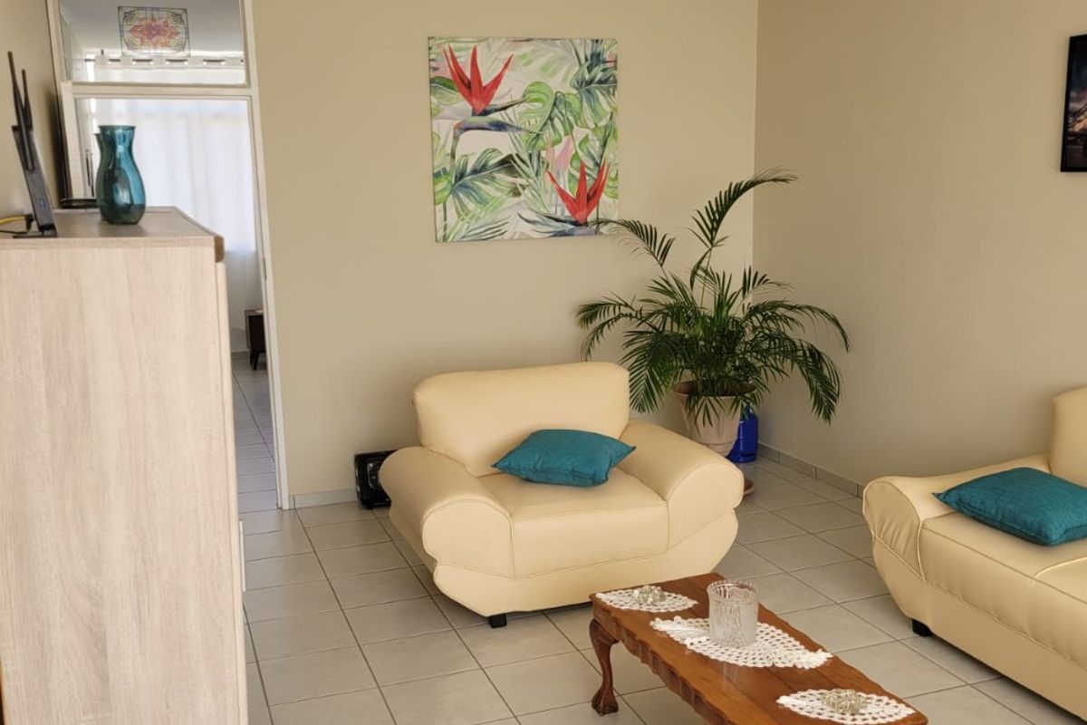 Soaring 13 Stories High, This Sun-Drenched Apartment Offers Breathtaking Panoramic Views You Won't Want to Miss! - Photo 4