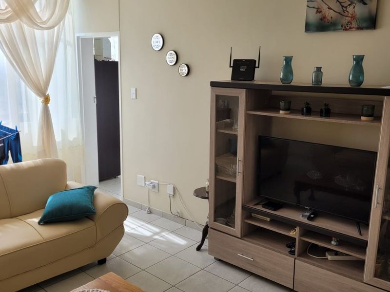 Soaring 13 Stories High, This Sun-Drenched Apartment Offers Breathtaking Panoramic Views You Won't Want to Miss! - Photo 6