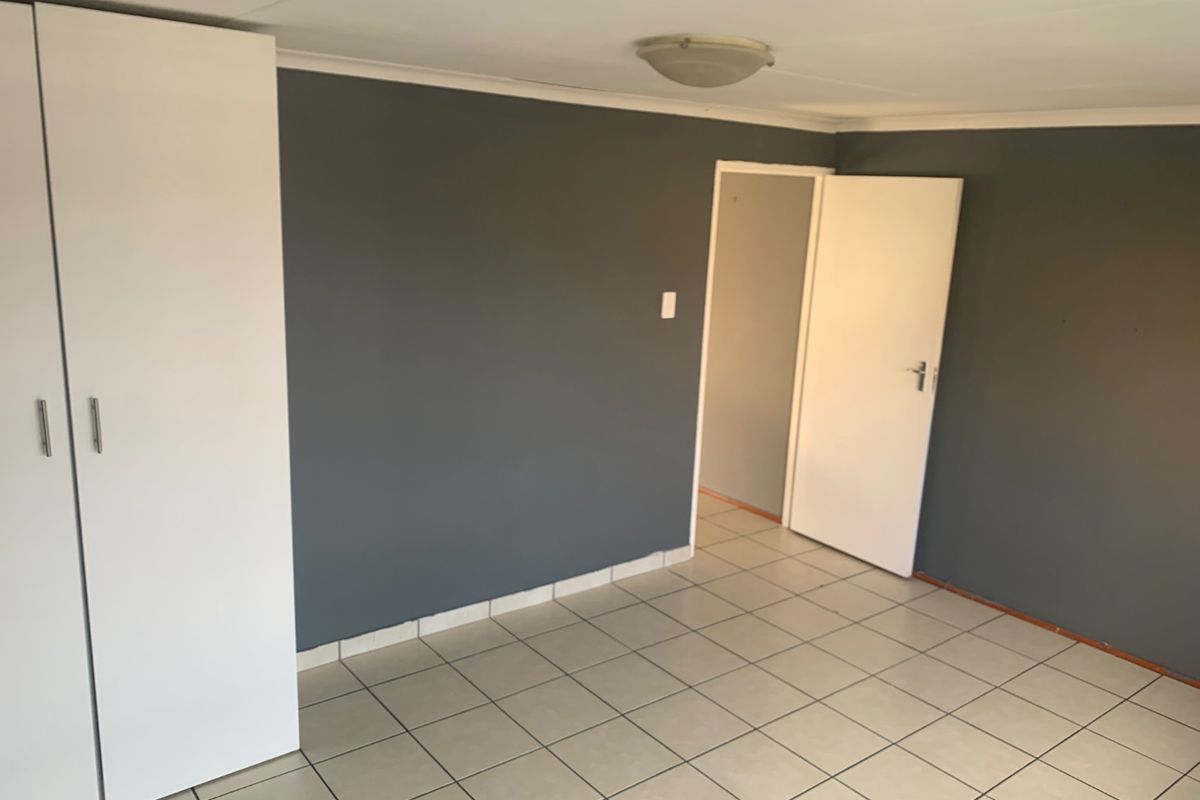 Lovely 2 Bedroom Apartment with Stunning View for Sale.  - Photo 4