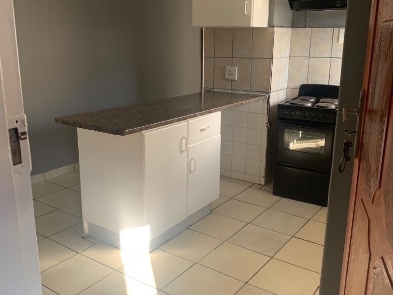 Lovely 2 Bedroom Apartment with Stunning View for Sale.  - Photo 2