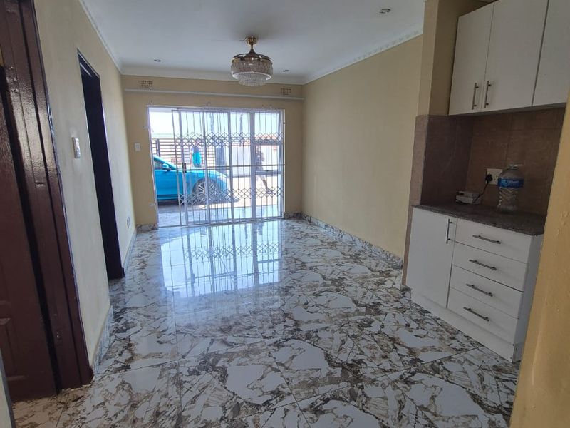 2 Bedroom apartment for rent Bluff - Photo 8