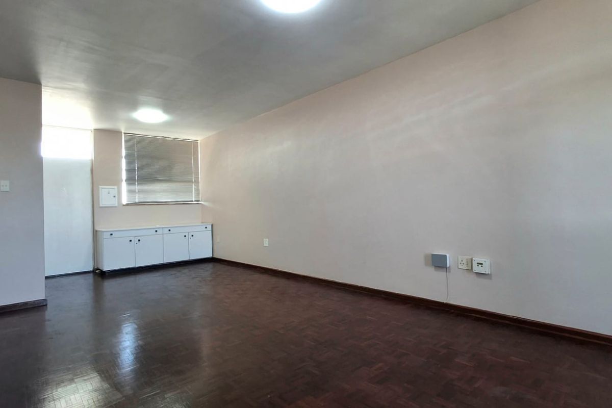 FRESH NEW RELEASE - Best Buy 2/3 Bed - Photo 3