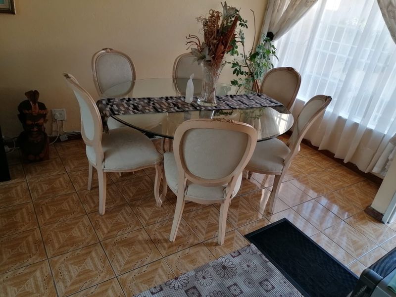 Perfect Retreat Near the Airport  - Photo 7