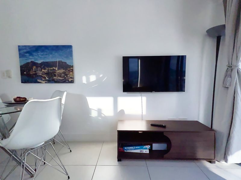 2 Bedroom Apartment For Sale with beautiful views of Table Mountain situated near the CPUT Campus. - Photo 10