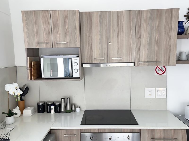 Modern Corner Apartment with Spectacular Table Mountain Views in Chapel Towers - Photo 7