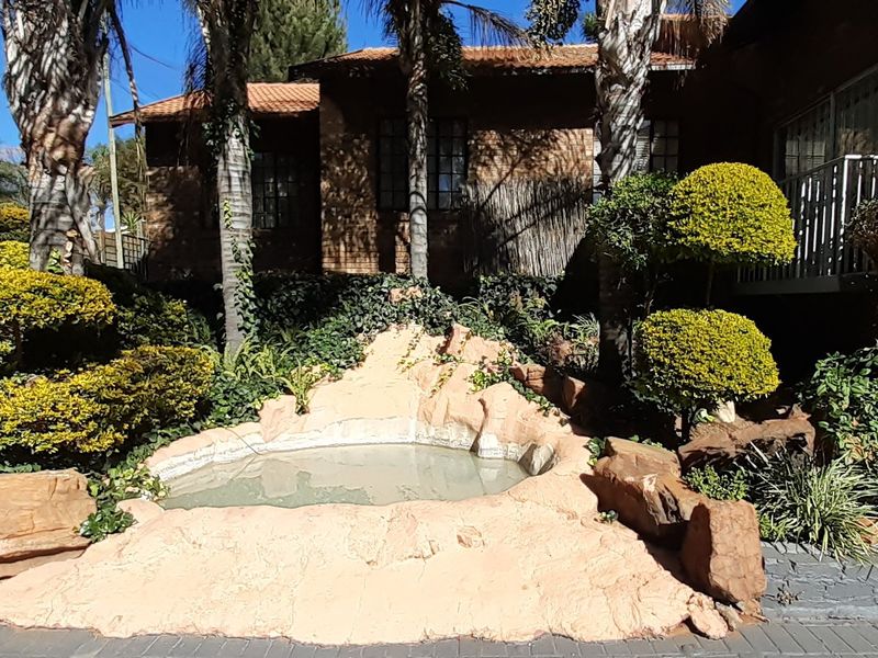 Cozy, Spacious and Comfortable - Photo 5