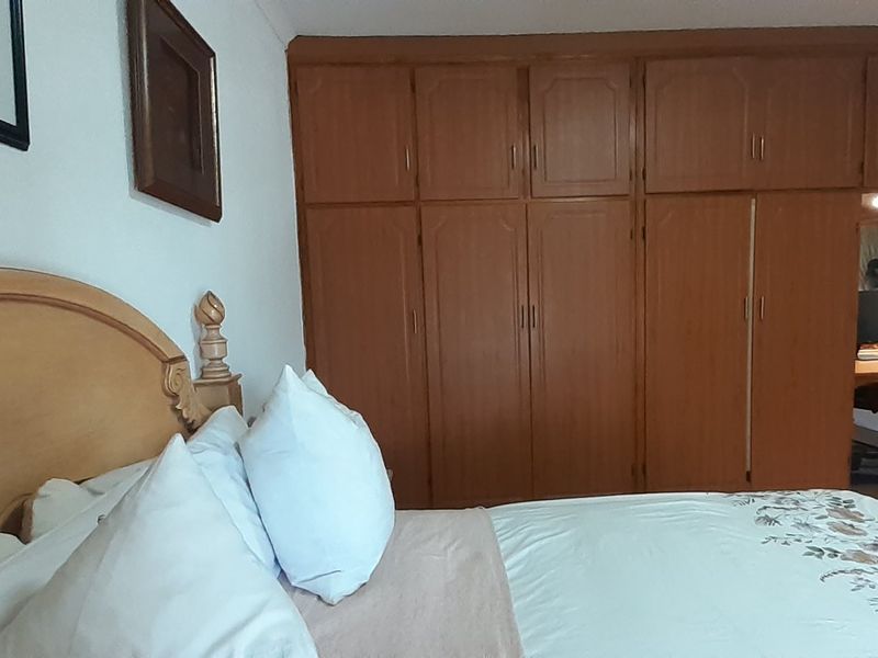 Cozy, Spacious and Comfortable - Photo 7