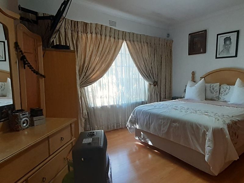 Cozy, Spacious and Comfortable - Photo 6