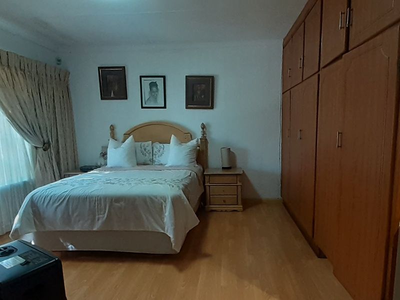 Cozy, Spacious and Comfortable - Photo 8