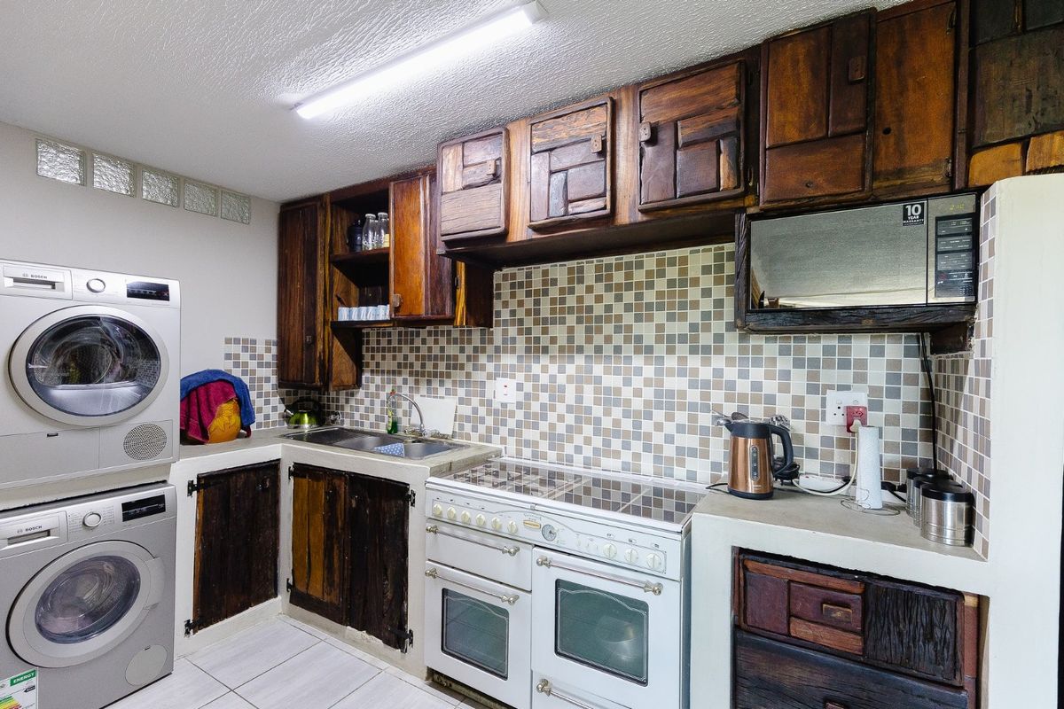 Breathtaking Lagoon And Sea View Unit In Ramsgate - Photo 3