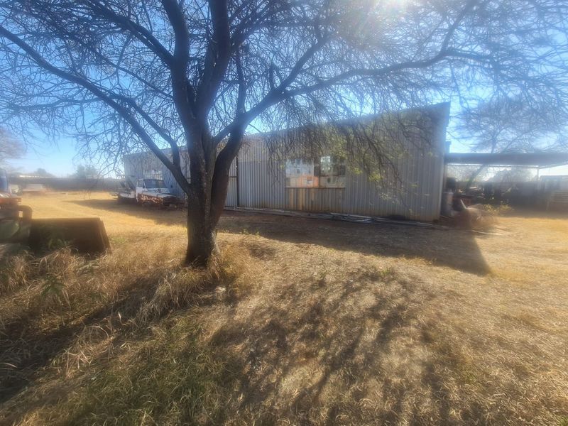 Industrial Property for SALE in Stilfontein!  - Photo 10
