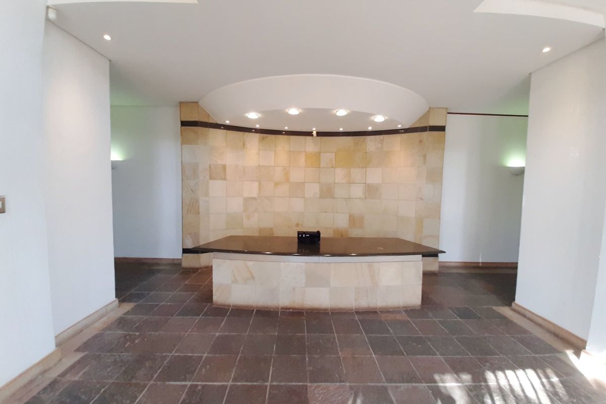 Prime Commercial Property for Sale in La Lucia - Photo 2
