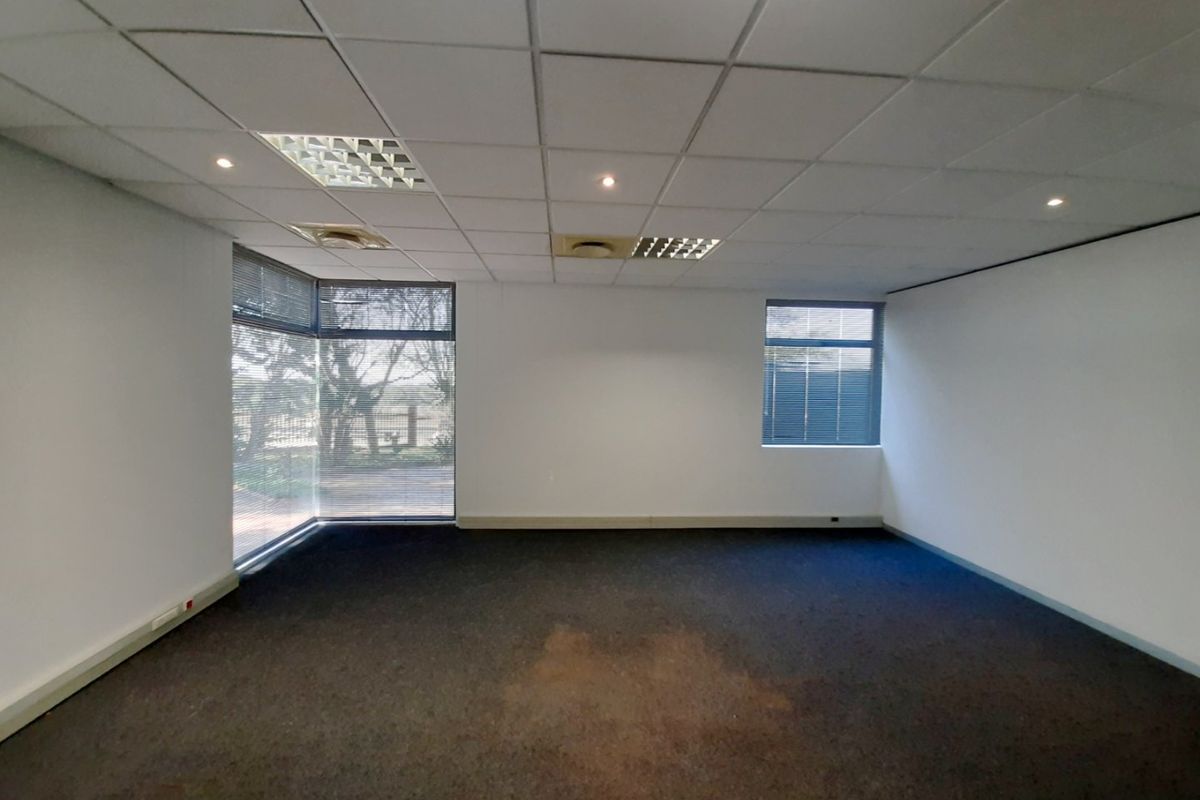 Prime Commercial Property for Sale in La Lucia - Photo 3