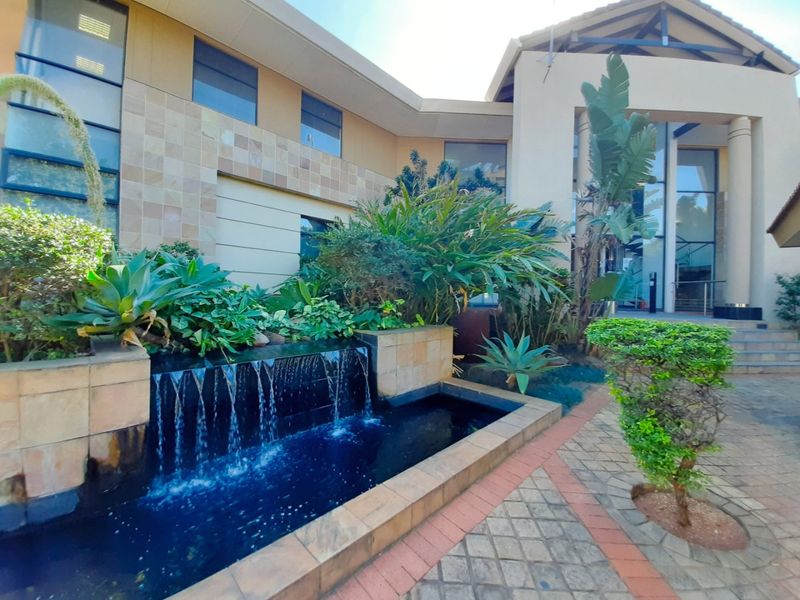 Prime Commercial Property for Sale in La Lucia - Photo 6
