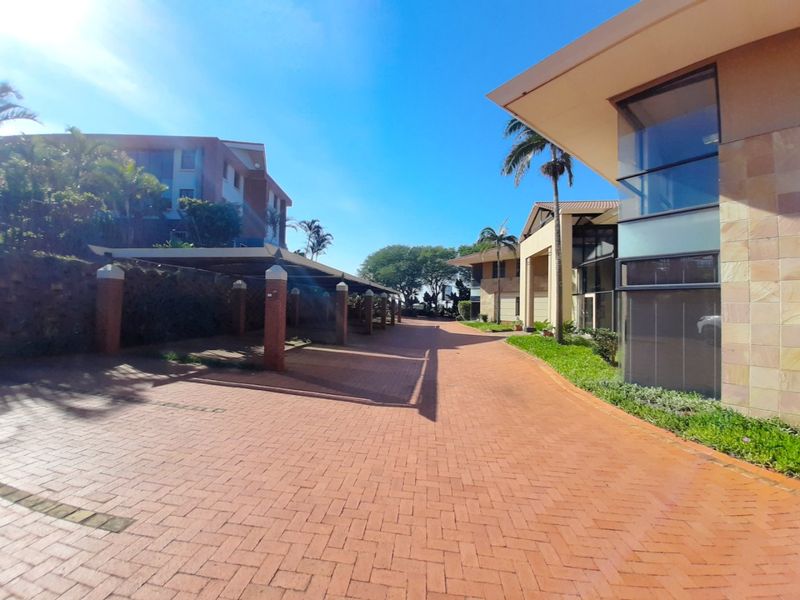 Prime Commercial Property for Sale in La Lucia - Photo 8