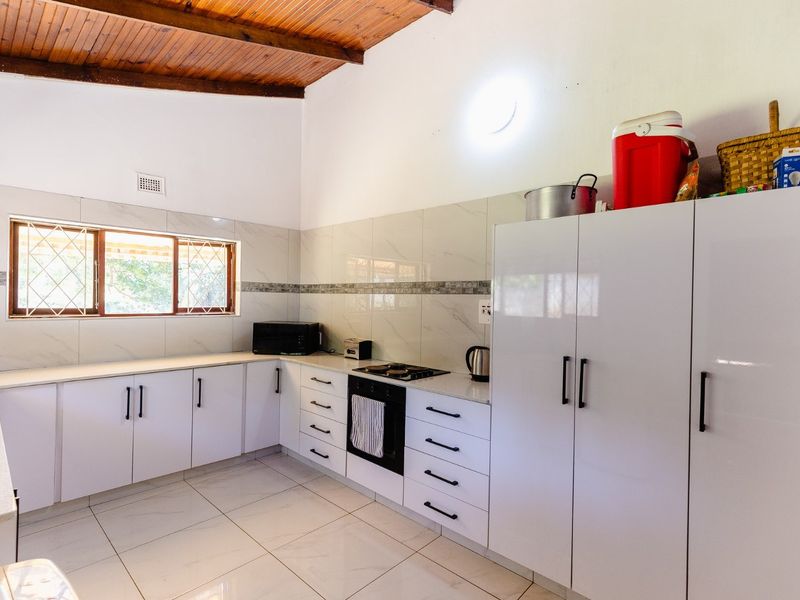 House With Flatlet And Sea Views  - Photo 5