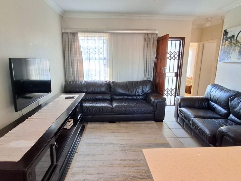 3 BED TOWNHOUSE  HEATHERVIEW GARDENS - Photo 10