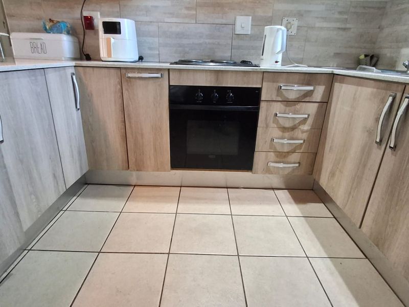 3 BED TOWNHOUSE  HEATHERVIEW GARDENS - Photo 6