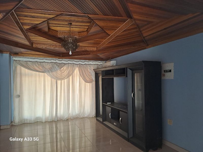 3 Bedroom House For Sale in Makwarela  - Photo 6