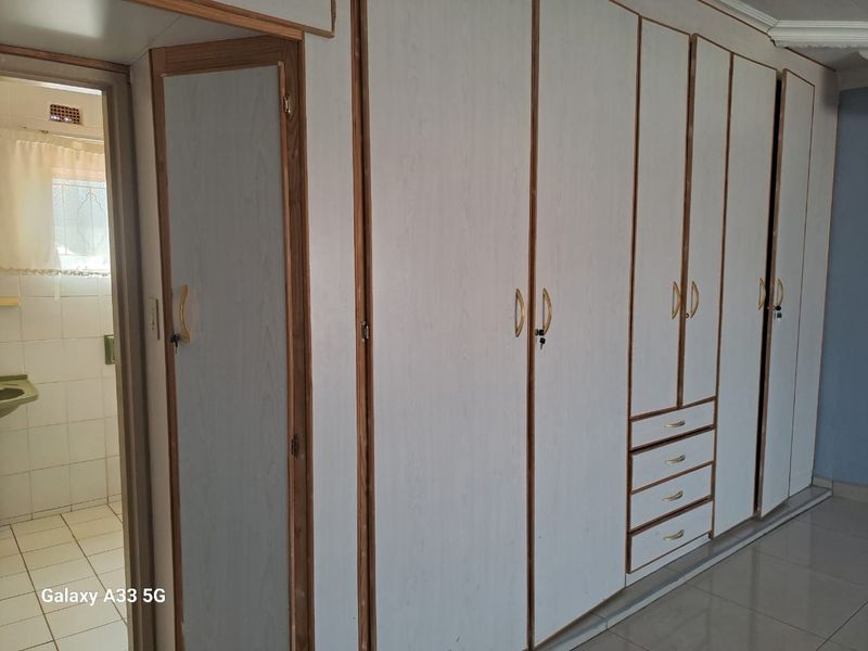 3 Bedroom House For Sale in Makwarela  - Photo 3