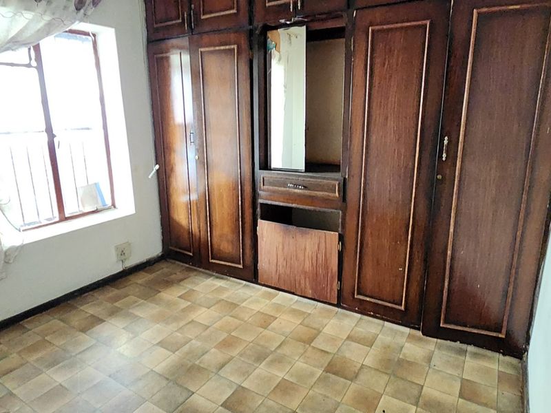 Expansive Home with Outbuilding – Endless Potential! - Photo 9