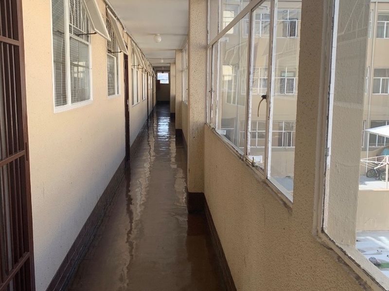 Stunning View 2 Bedroom Apartment for Sale in Southdale.  - Photo 3