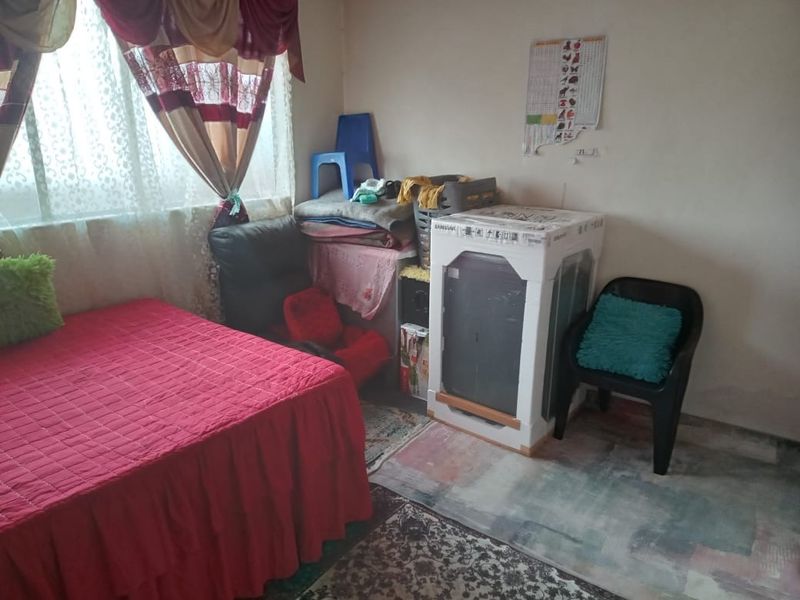 Stunning View 2 Bedroom Apartment for Sale in Southdale.  - Photo 10