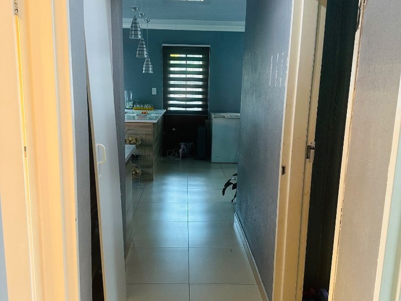 3 Bedroom Simplex For Sale in Mondeor - Photo 6