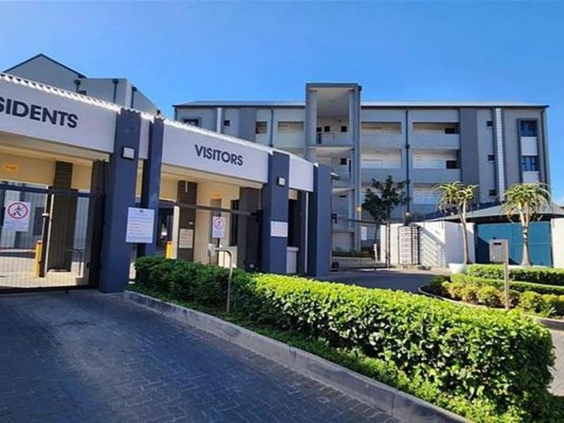 2 Bedroom Apartment for Sale in Halfway Gardens - Photo 2