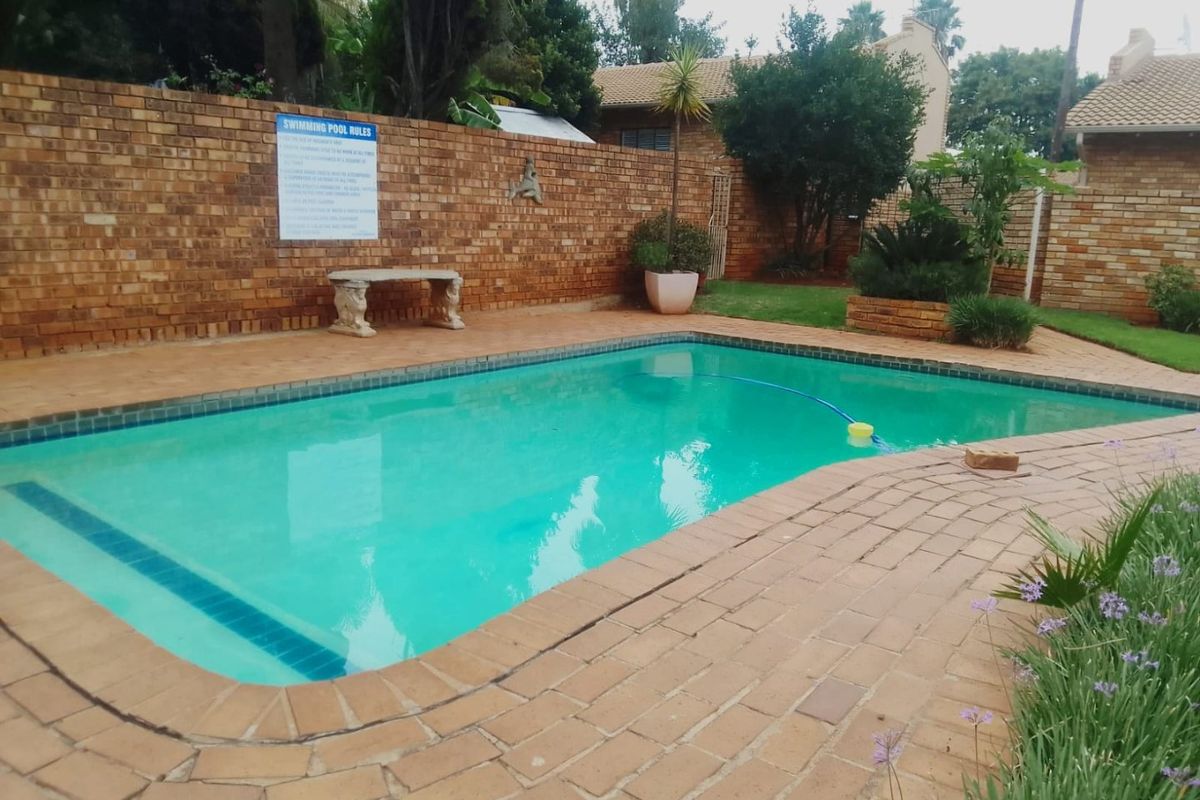 STUNNING 2 BEDROOM APARTMENT FOR SALE - Photo 4