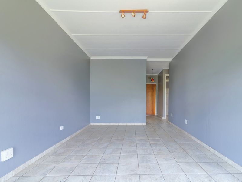 Own your own home! A Beautifully Spacious 1 Bedroom Unit going for a STEAL in Horizon View! - Photo 7