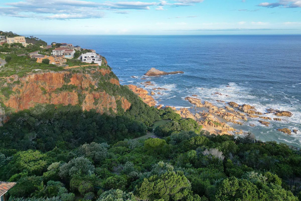 Clifftop Plot on The Knysna Heads - Living on the Edge with Great Views of the Rocky Coastline. - Photo 4