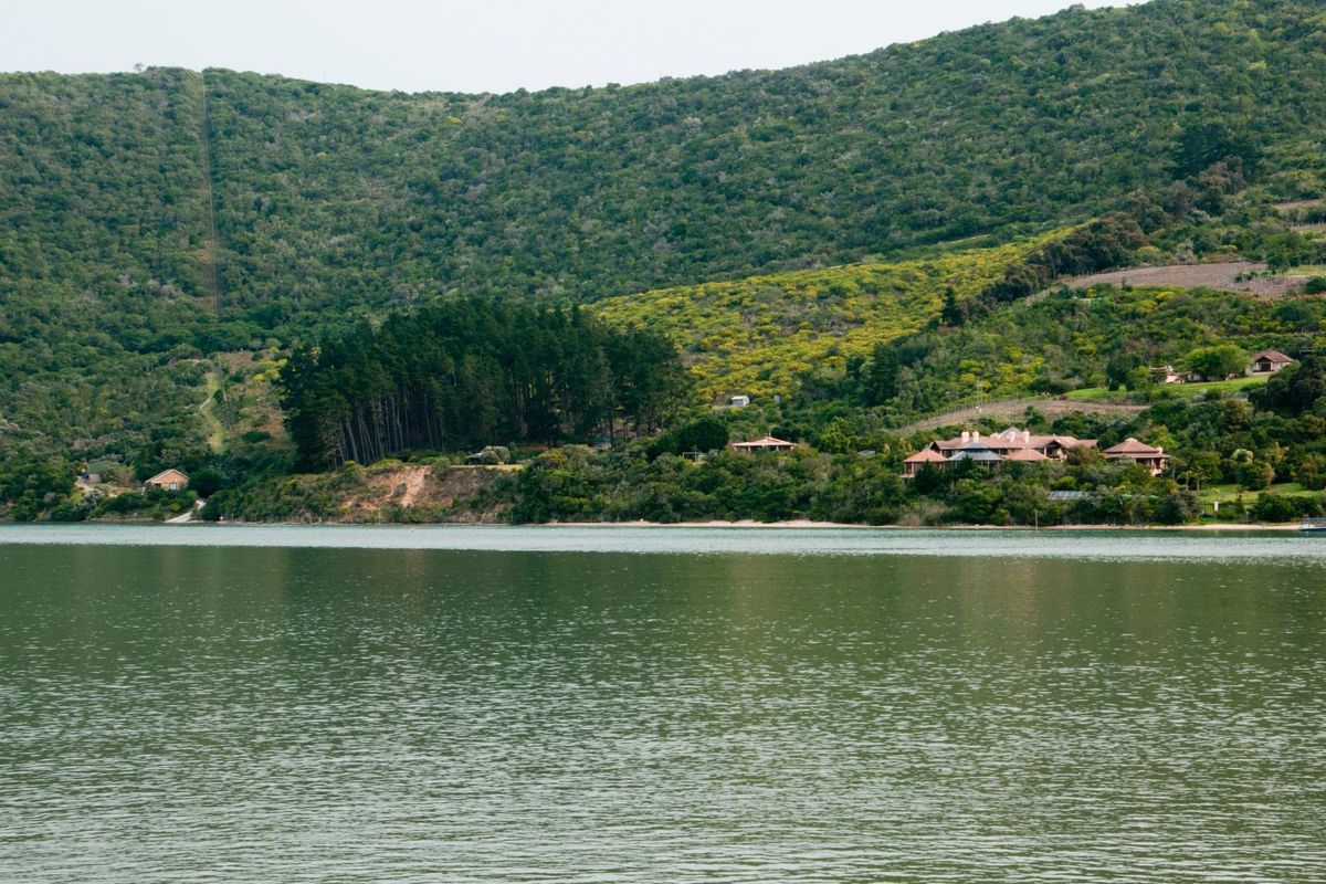 A Private Bahamas-Styled Mansion on Knysna’s Western Heads – A Distinctive One and Only Residence - Photo 2