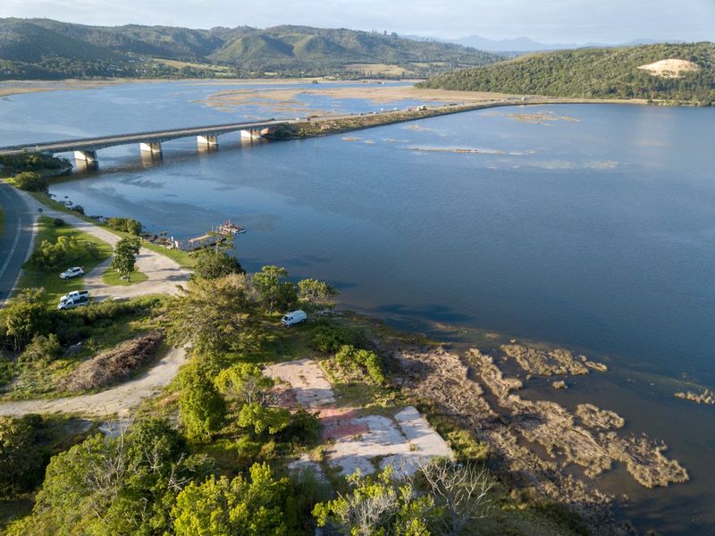 The infamous 'Crabs Creek' alongside Knysna's Estuary ready for development! - Photo 2