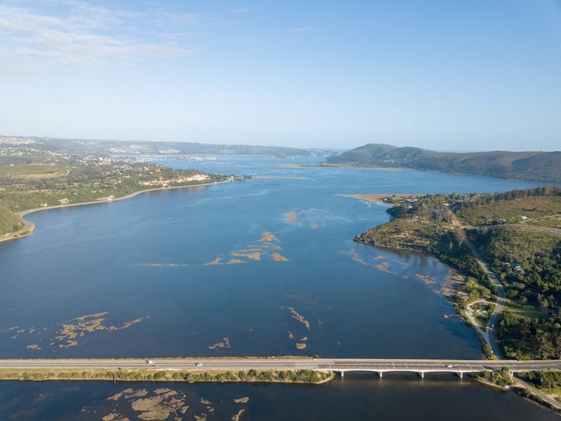 The infamous 'Crabs Creek' alongside Knysna's Estuary ready for development! - Photo 6