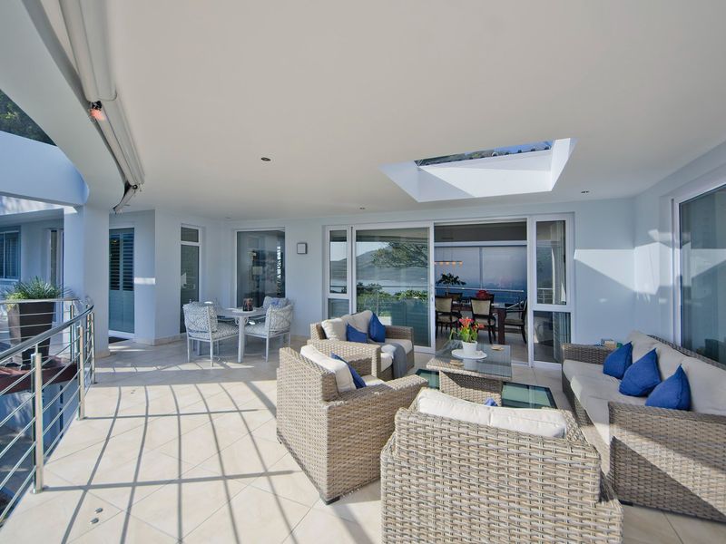 A Graceful Home, modern & Immaculate on Knysna’s Heads - Photo 8
