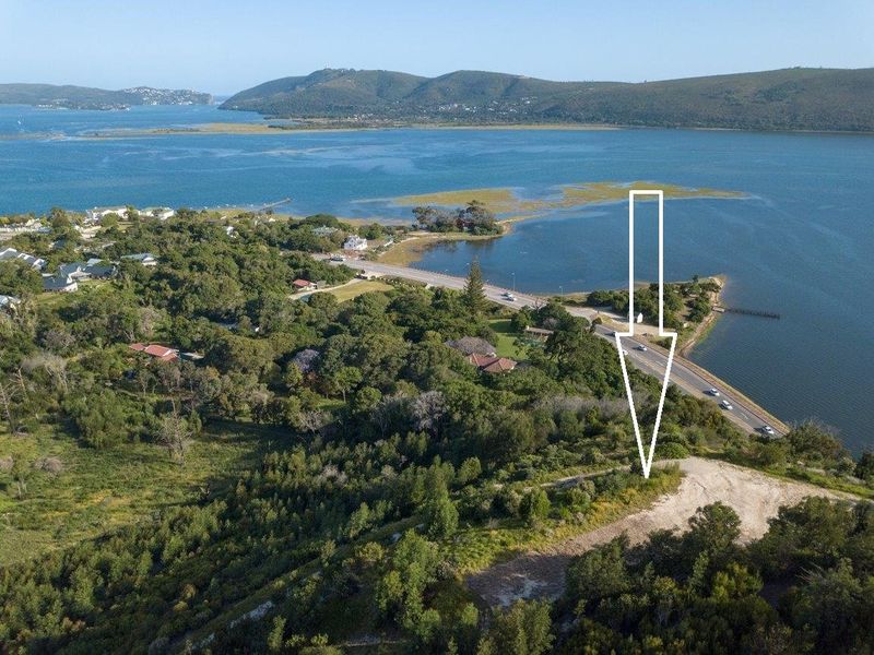 An amazing site overlooking the Knysna Estuary towards the Heads. - Photo 2