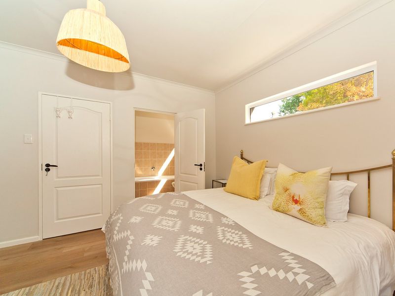 Charming & Comfortable - A great buy on the Island. - Photo 10