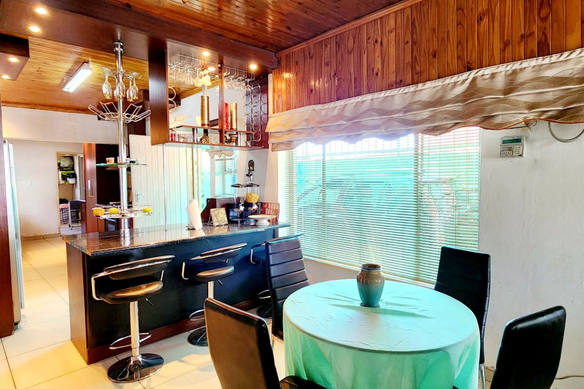 Spacious 4-Bedroom Family Home in Heidedal – Perfect Location!  - Photo 3