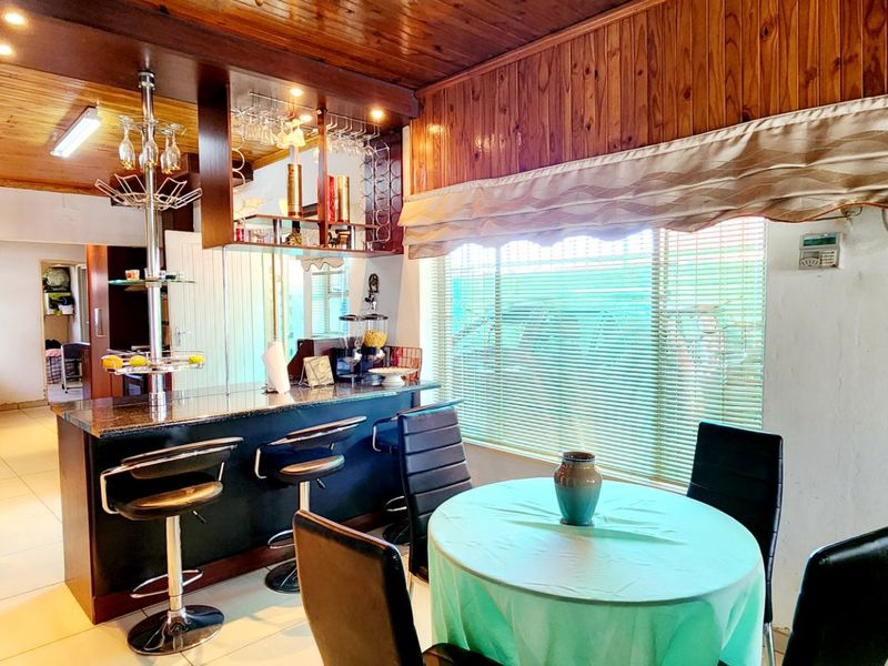 Spacious 4-Bedroom Family Home in Heidedal – Perfect Location!  - Photo 3