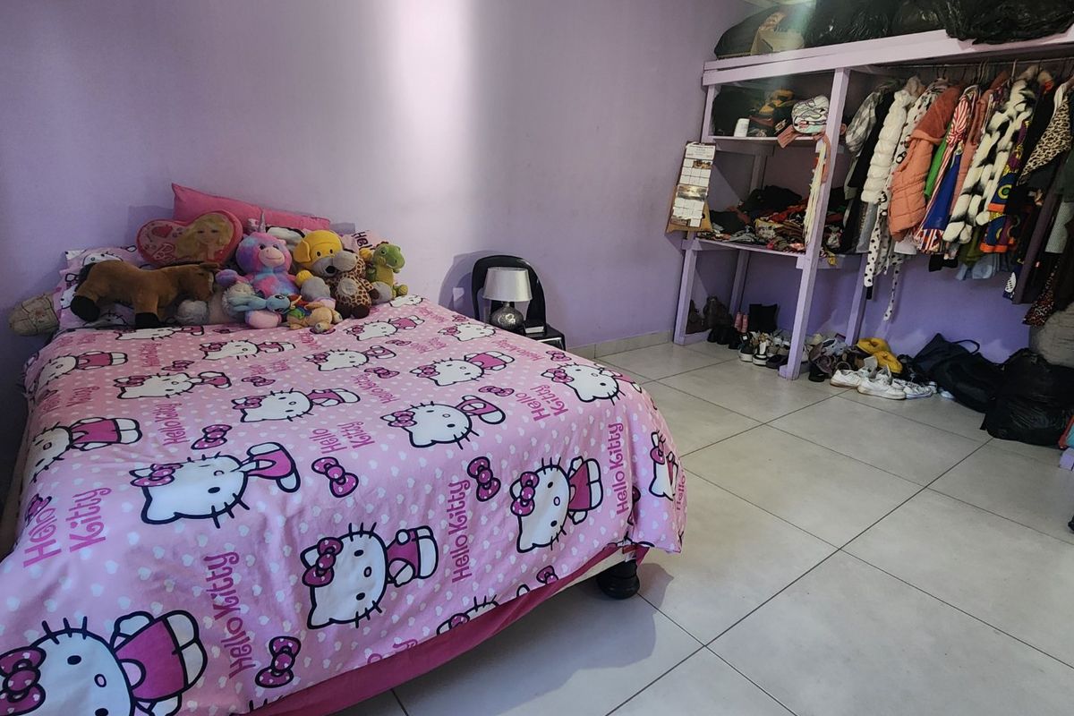 A Doer Upper In Prime Location, Beautiful Estate - Photo 4