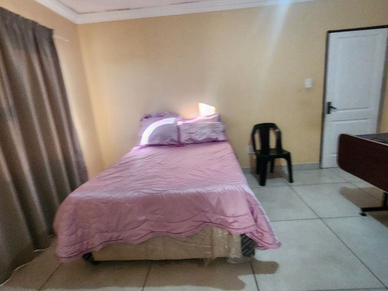 A Doer Upper In Prime Location, Beautiful Estate - Photo 8